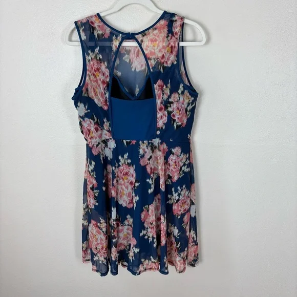 Torrid Floral Underwire Long Mesh Overlay Swim Dress w/ Brief Size 2X DD/F - Picture 6 of 10